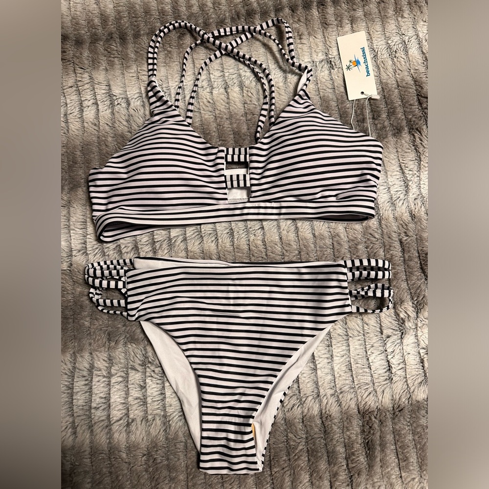 NEW Beachsissi 2 pc swim suit Med.